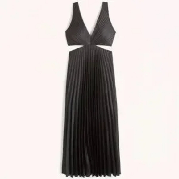 Abercrombie & Fitch Black Pleated Cutout Maxi Dress - Picture 4 of 9